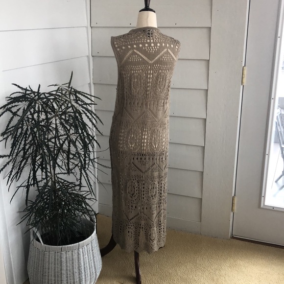 Chelsea & Theodore, long hand knit khaki vest, size L, classic/versatile worn 1x - Picture 3 of 6